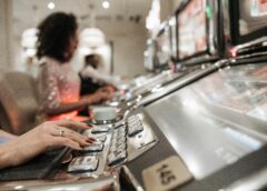 Perkembangan Game Slot Online Di Era digital : Revolusi Slot Tradisional Hingga Slot online